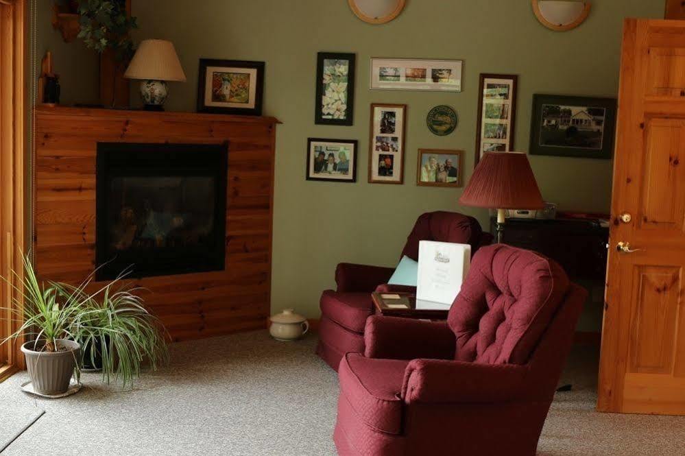Sunny Rock Bed & Breakfast Minden Экстерьер фото